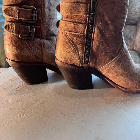 Lucchesi Catalina Bootie - Picture 7 of 9